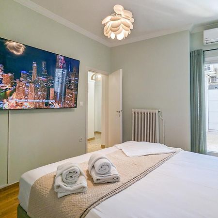 אתונה Boutique Acropolis Apartment By Cloudkeys - Just 5 Minutes Walk To Acropolis Museum מראה חיצוני תמונה